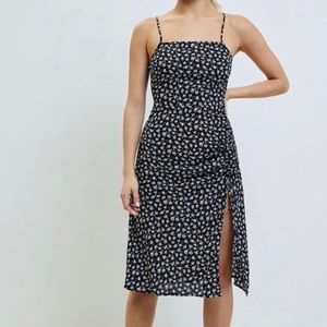 Kendall & Kylie Black Floral Side Cinched Slit
Midi Dress